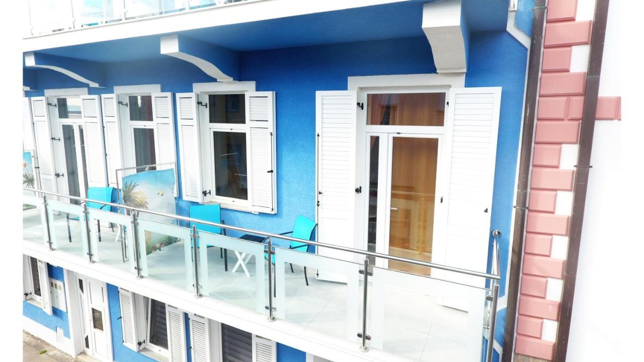 Villa Mit Whirlpool Fuer 32 Per Цриквеница Экстерьер фото